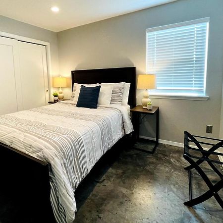 Evie'S Campus-Close 2 Bedroom Luxury Oklahoma City Exteriér fotografie