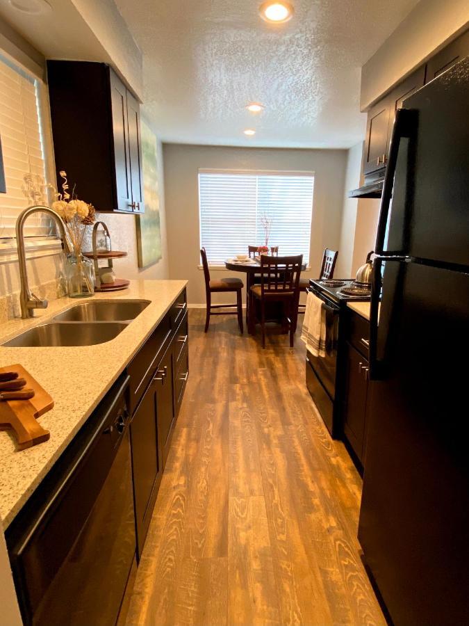 Evie'S Campus-Close 2 Bedroom Luxury Oklahoma City Exteriér fotografie